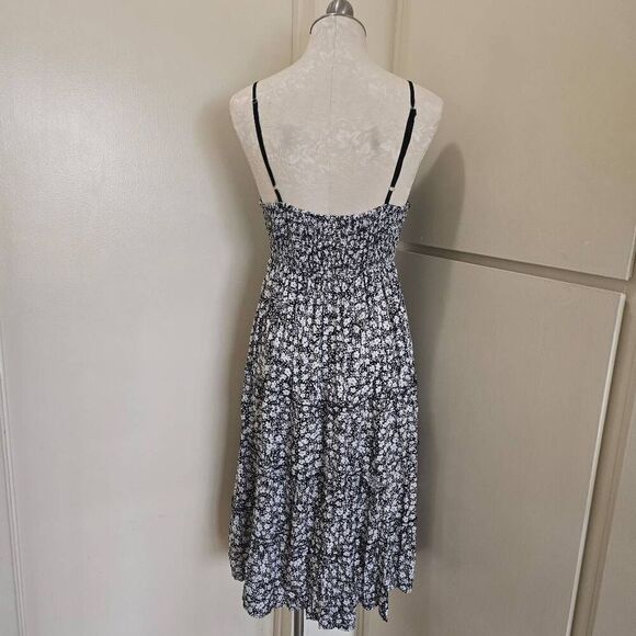 Cupshe Blk/Wht Floral Tiered Sundress, Embroidered Lace Bodice,NWOT, S - Picture 5 of 10